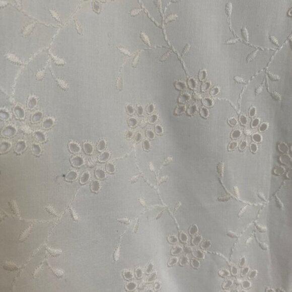 MAX MARA Studio White Eyelet Cropped Trouser Pants Sz 8 - Picture 12 of 13